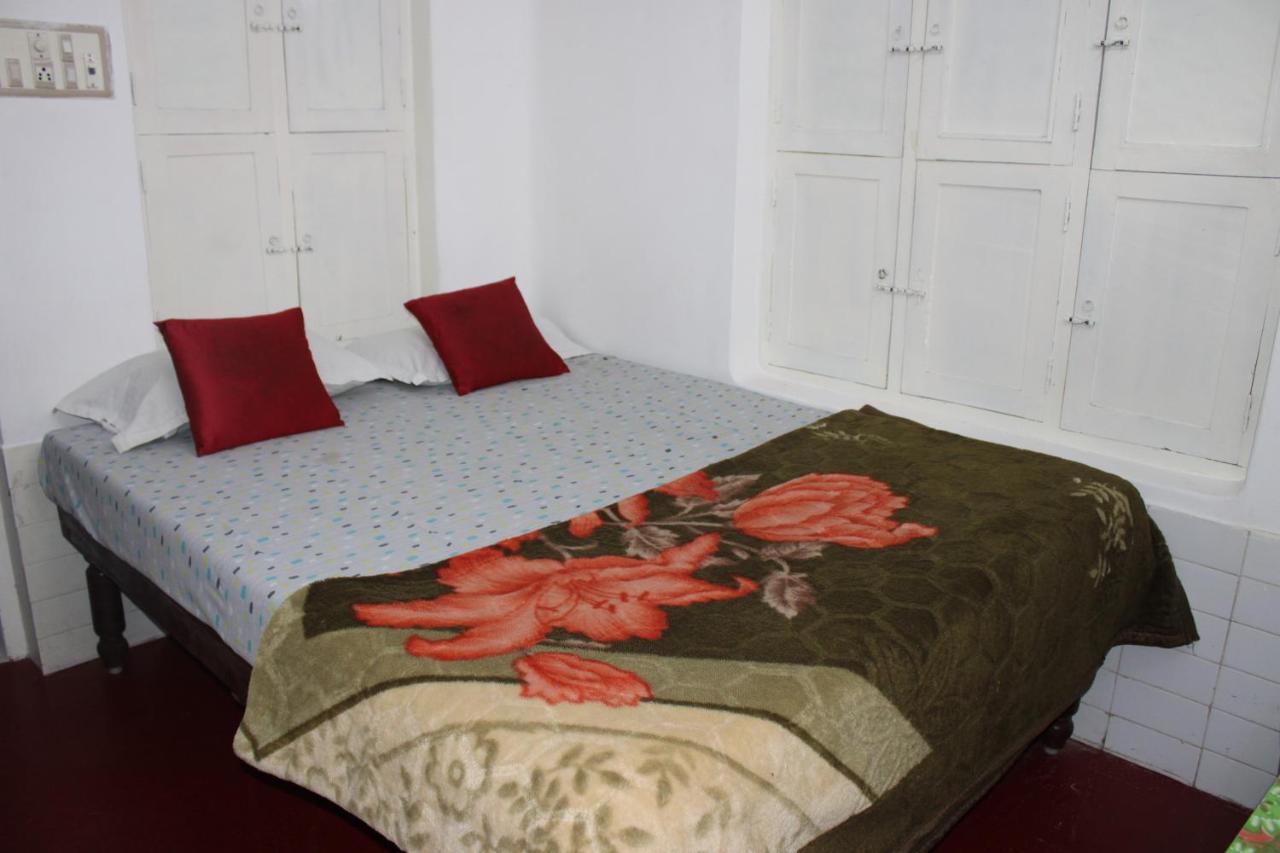Balaji Guest House Пондичерри Экстерьер фото